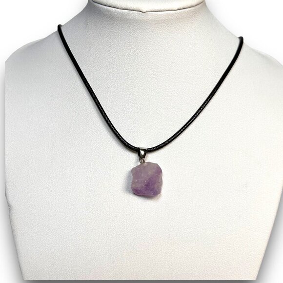 Natural Amethyst Quartz Necklace Pendant Raw Spiritual Balance Calming NWOT - Picture 4 of 11